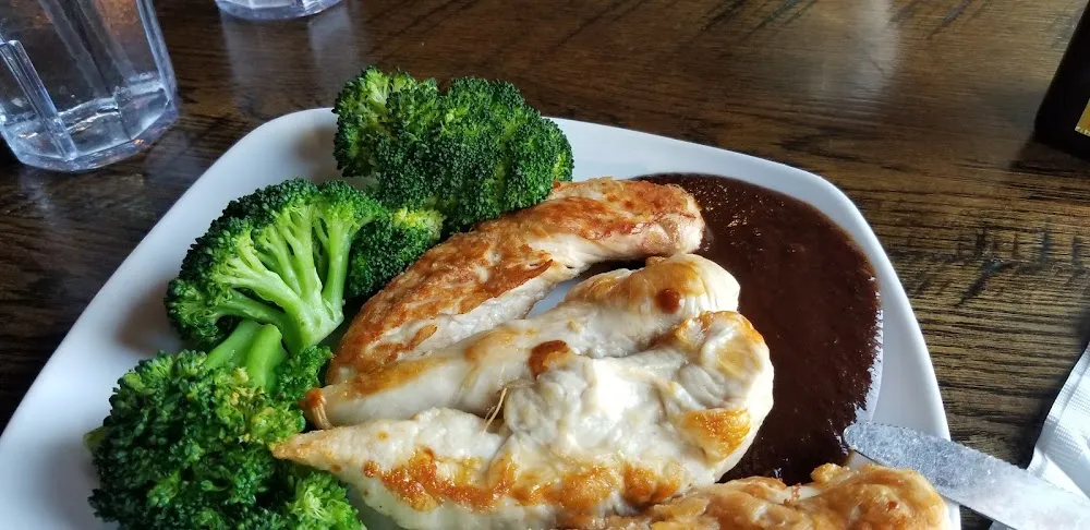 Chicken Tenders with Broccoli
